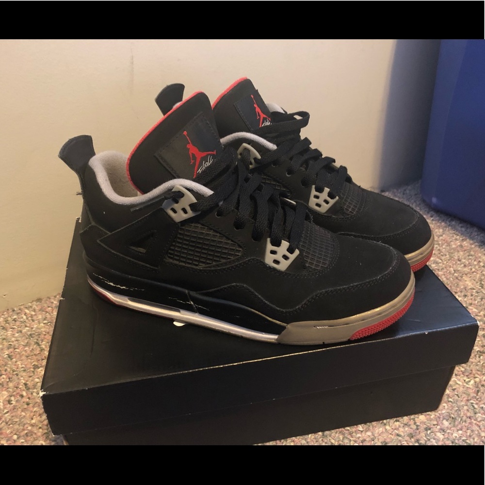 Jordans-Retro 4s
